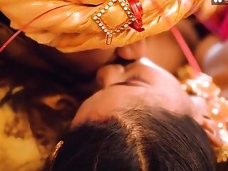 Nika R - Desi Jamindaar Aur Humari Umrao Jaan Nach Aur Desi Doodh Kar Chodna ( Hindi Audio )